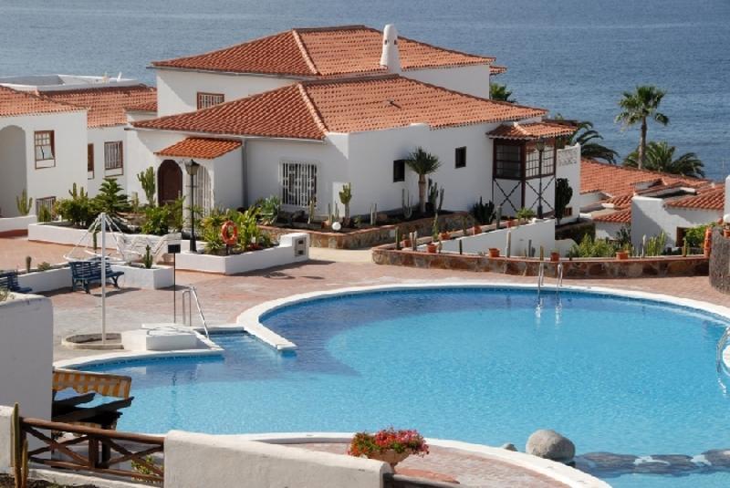 Club El Beril Aparthotel Адехе Екстериор снимка