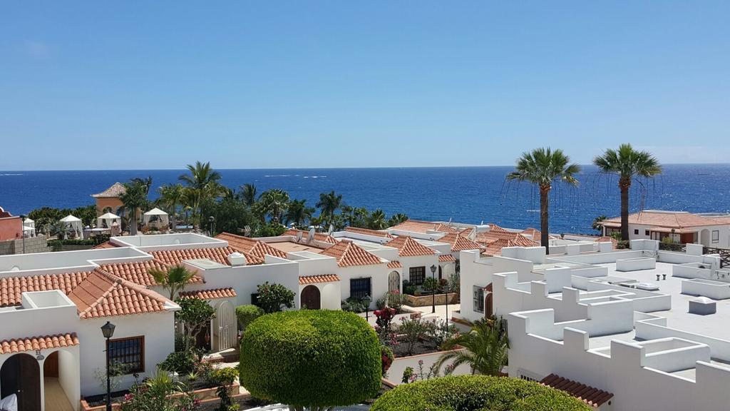 Club El Beril Aparthotel Адехе Екстериор снимка