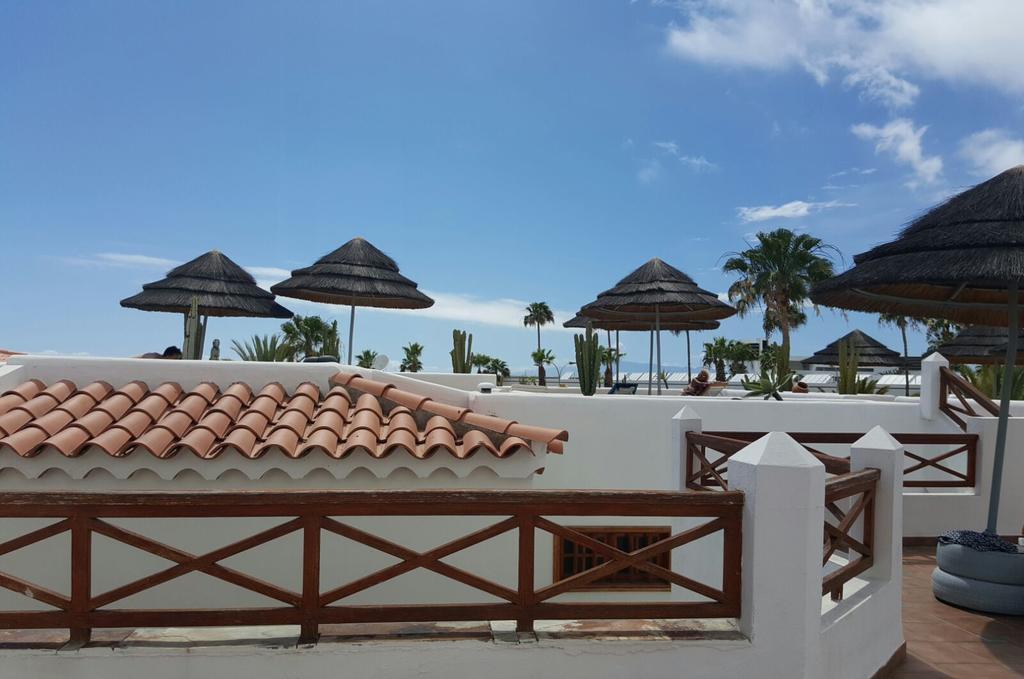 Club El Beril Aparthotel Адехе Екстериор снимка