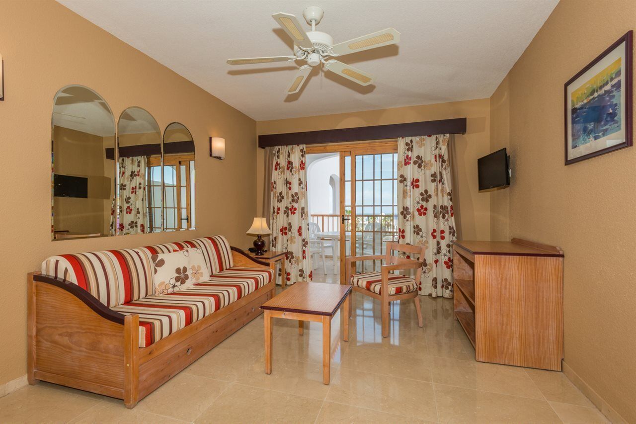 Club El Beril Aparthotel Адехе Екстериор снимка